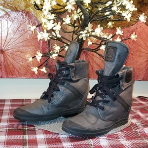 Palladium Ecuador Hidden Heel Fold Over Boots